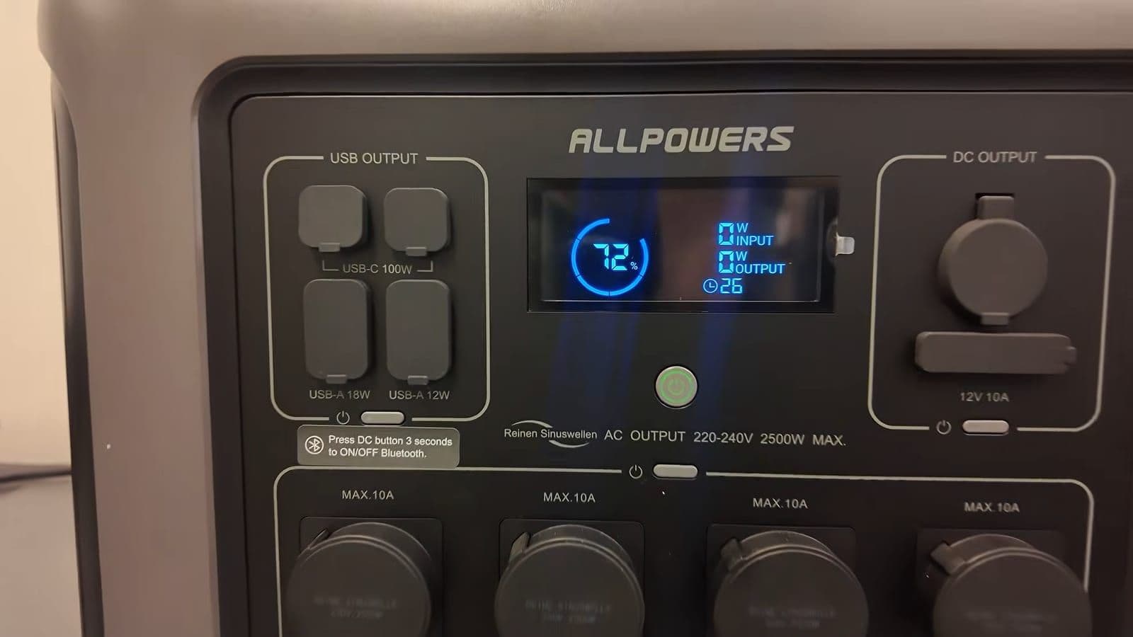Scherm en aansluitingen van de ALLPOWERS R2500-V2